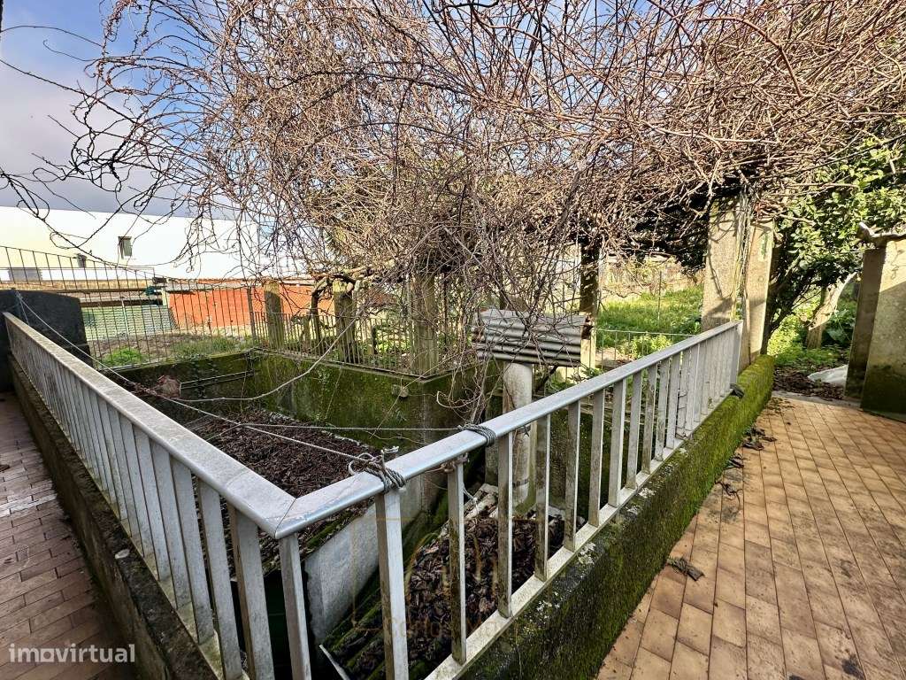 Moradia T4 c/Garagem junto ao rio-22