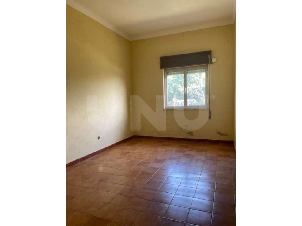 Moradia Espaçosa com Terreno e Potencial de Investimento - Atalaia,...-6