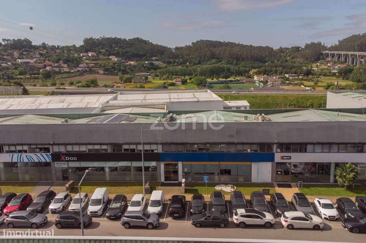 Oportunidade de Investimento | Escritórios/Armazém em Sequeira, Bra...-15