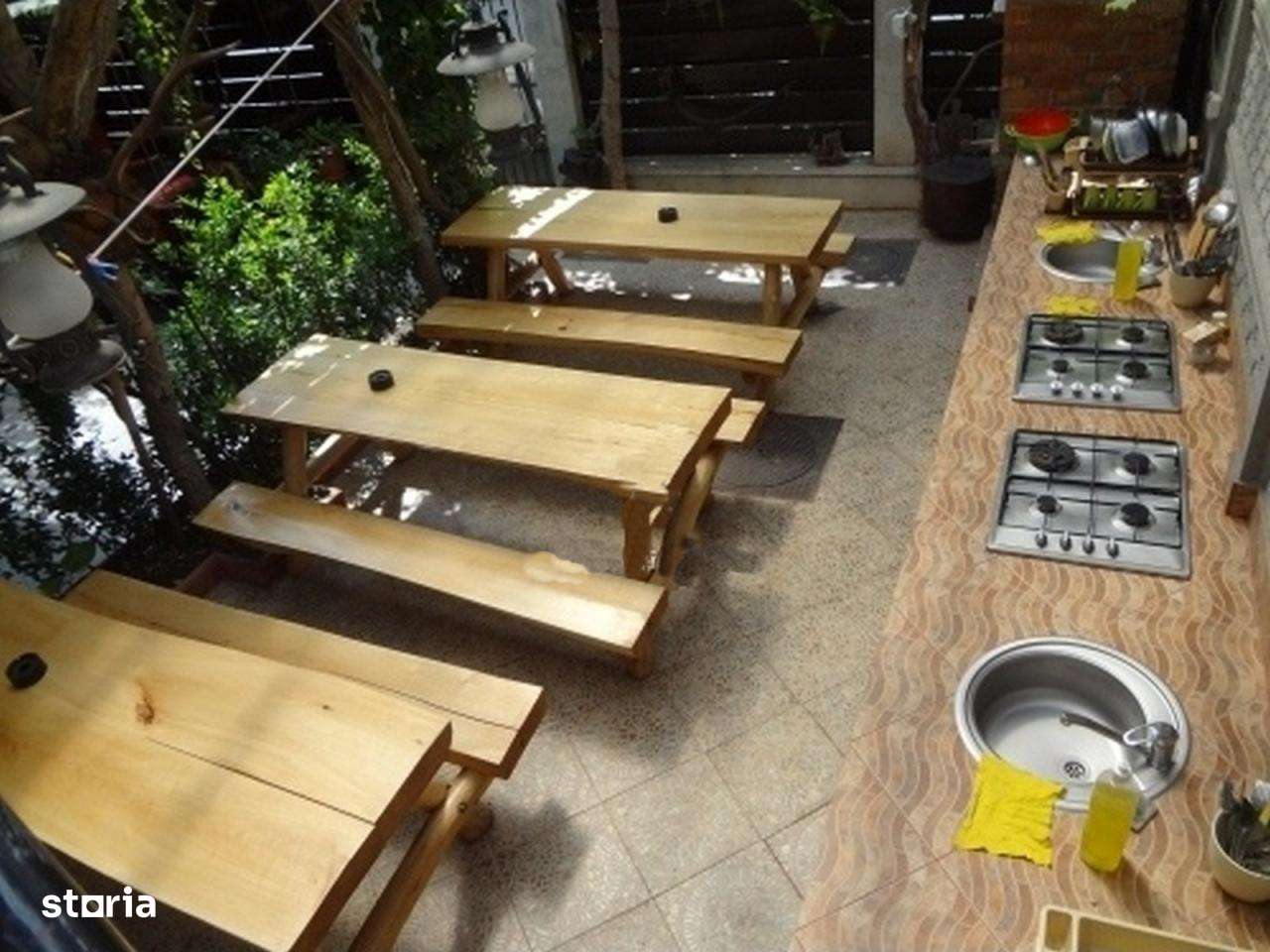 Vila Eforie Nord S+P+1+M Ultracentrala 16 camere - Imagine principală: 3/9