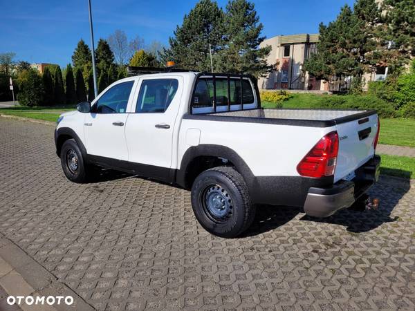 Toyota Hilux 2.4 D-4D Double Cab DLX 4x4 - 10