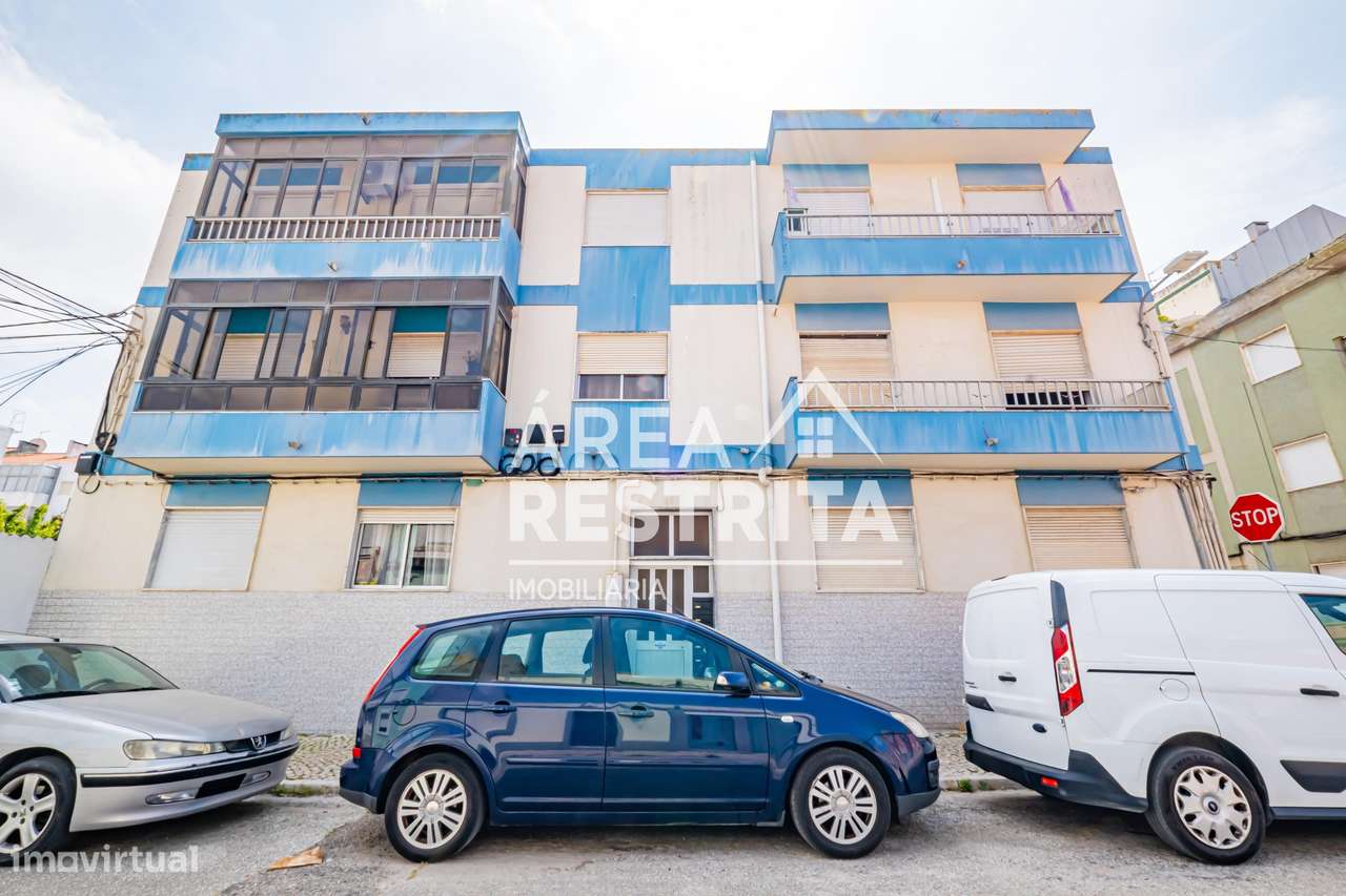 Apartamento T2 na Baixa da Banheira - junto à estação de comboio-14