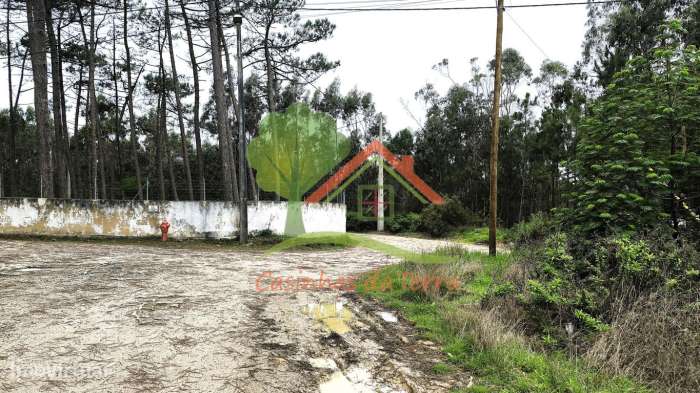 Terreno rústico com quintas em redor-7