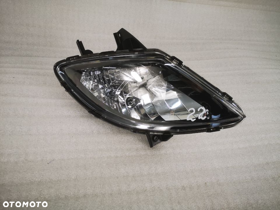 HYUNDAI i20 DRL 08-14 HALOGEN PRAWY , NR AUKCJI HAL22 - 3