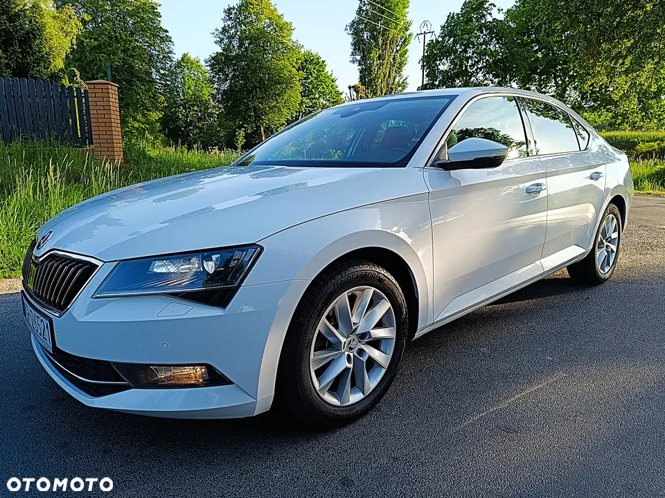 Skoda Superb 2.0 TDI Ambition DSG - 14