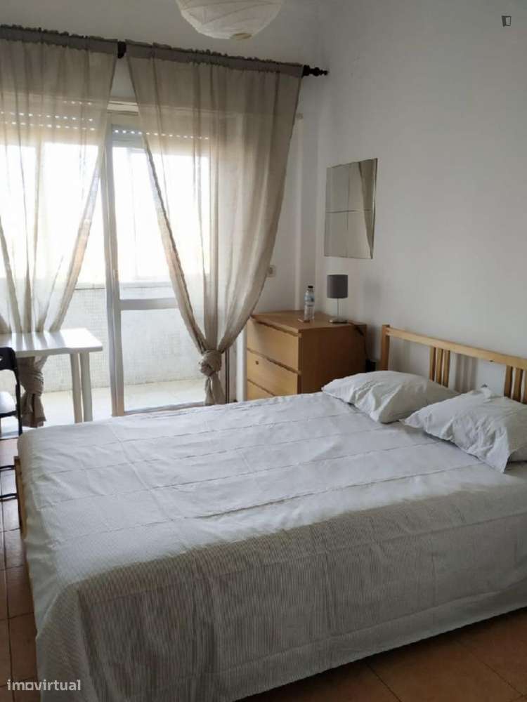 Quarto - localizado em Lumiar Lisbon - Grande imagem: 4/10