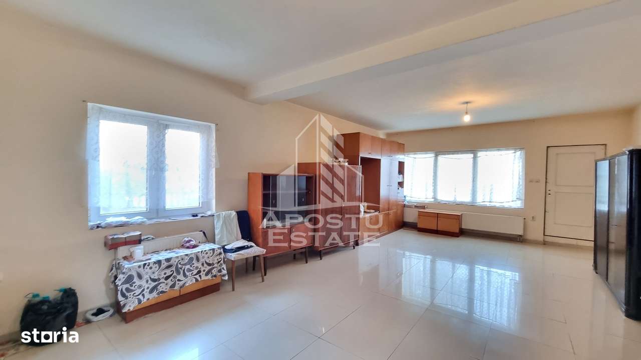 Casa individuala situata in zona Mehala - Imagine principală: 3/20