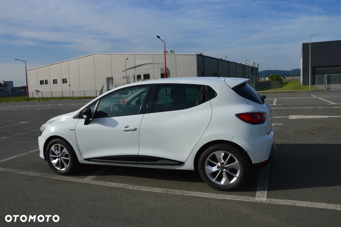 Renault Clio 1.2 16V Limited EU6 - 3