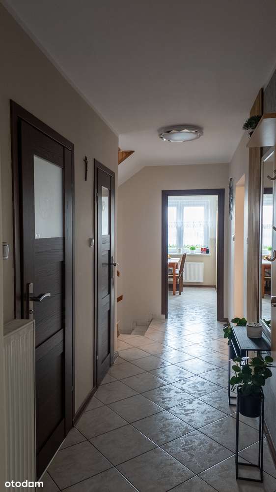 Siedlisko dom z zabudowaniami gospodarczymi na dużej działce 1,85 ha-10