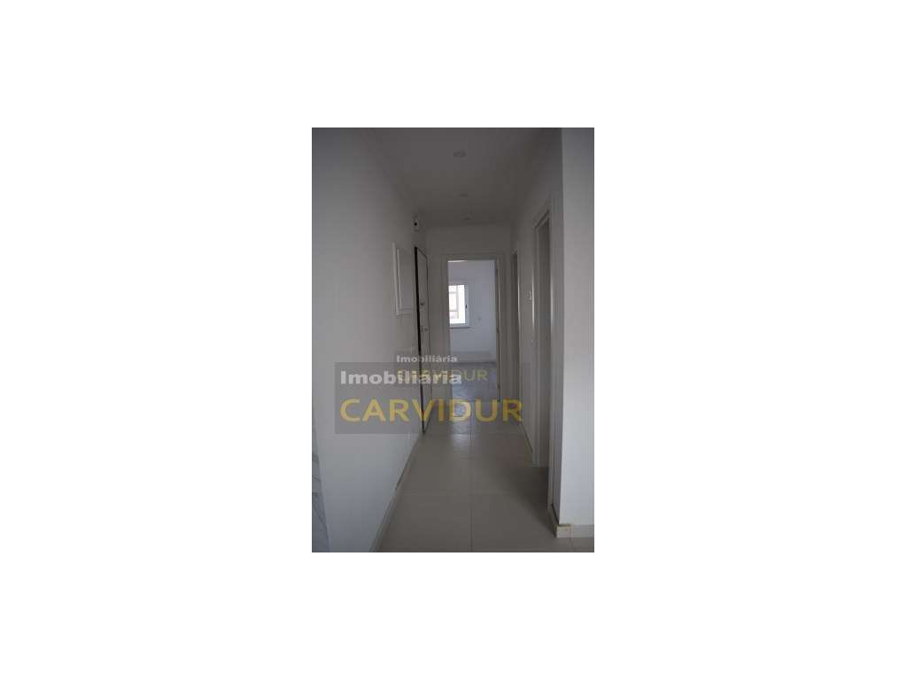 Lavradio T2 totalmente remodelado - Grande imagem: 5/21