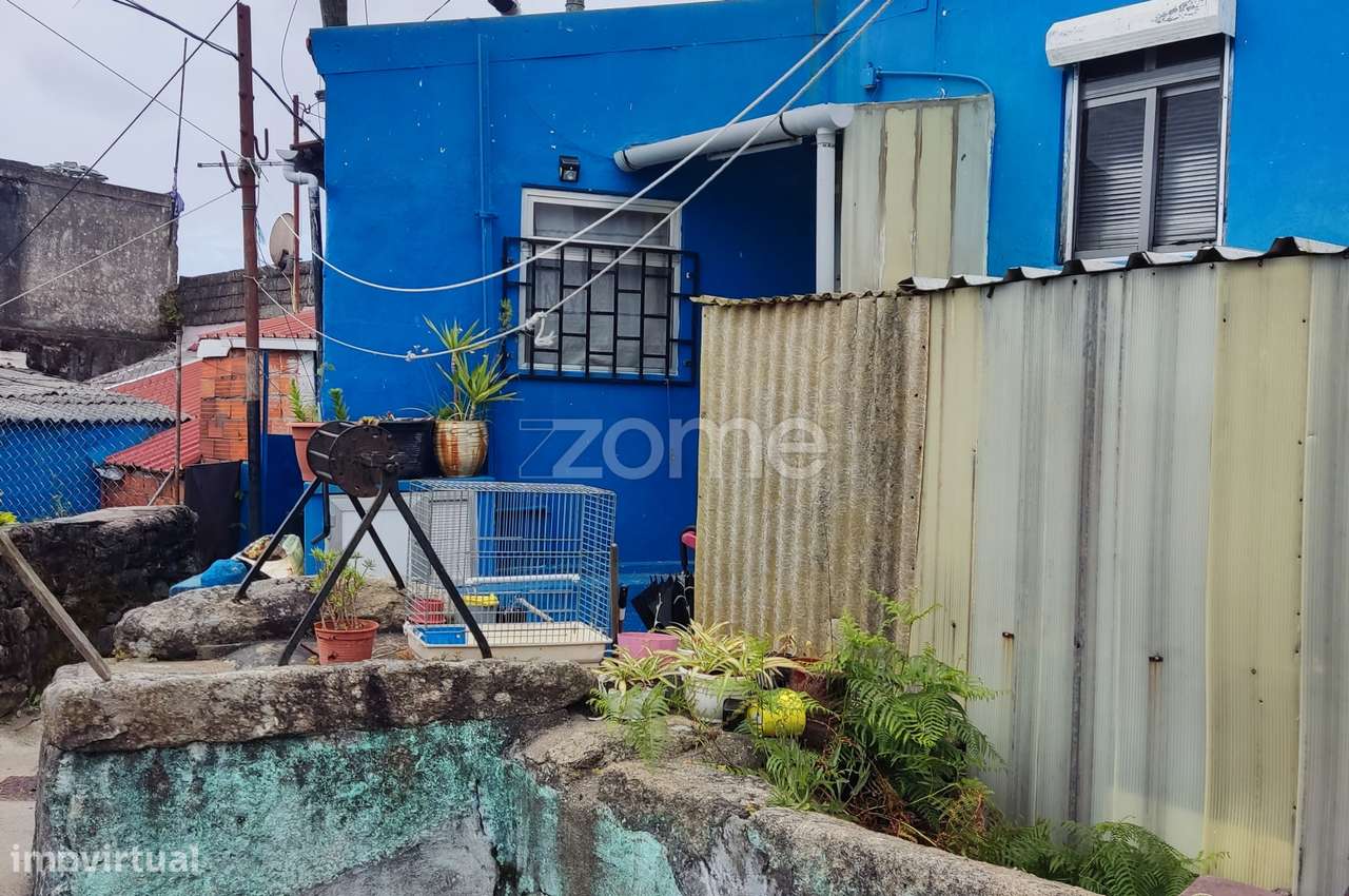 Moradia Típica do Porto em ilha junto ao terminal de Campanhã - Grande imagem: 5/13