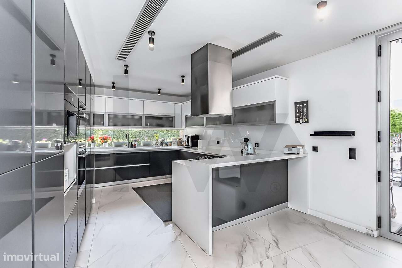 Moradia de Luxo T5+1 na Quinta da Beloura-8