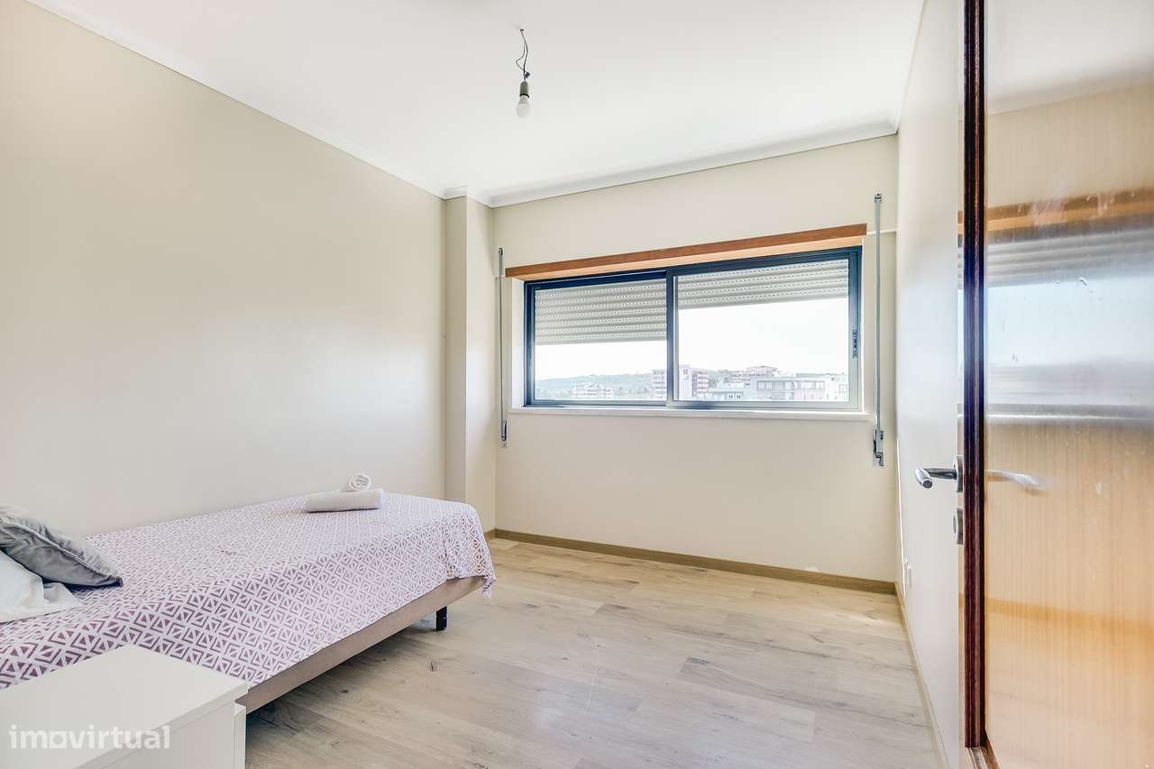 T3 nas Laranjeiras com Parqueamento e Arrecadação-16