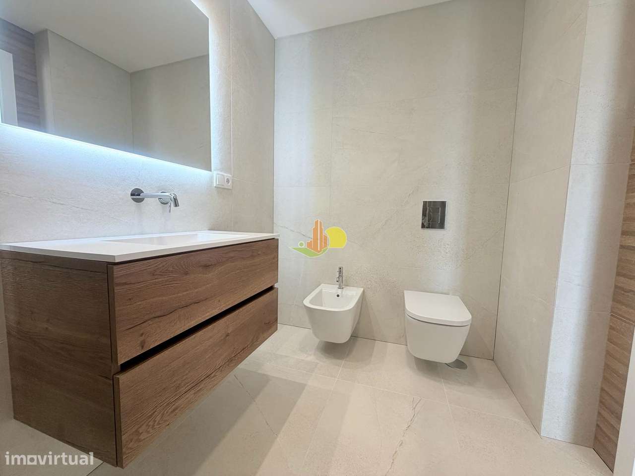 T3 Novo - Condomínio com piscina-26