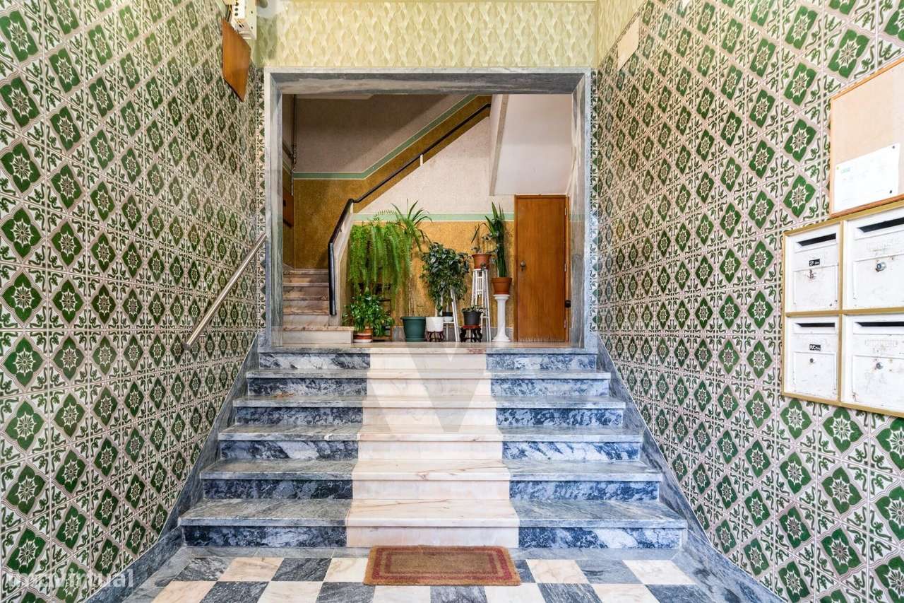 Apartamento T3 Renovado - Amora-22