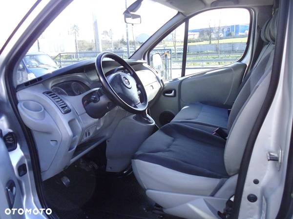 Opel vivaro - 16