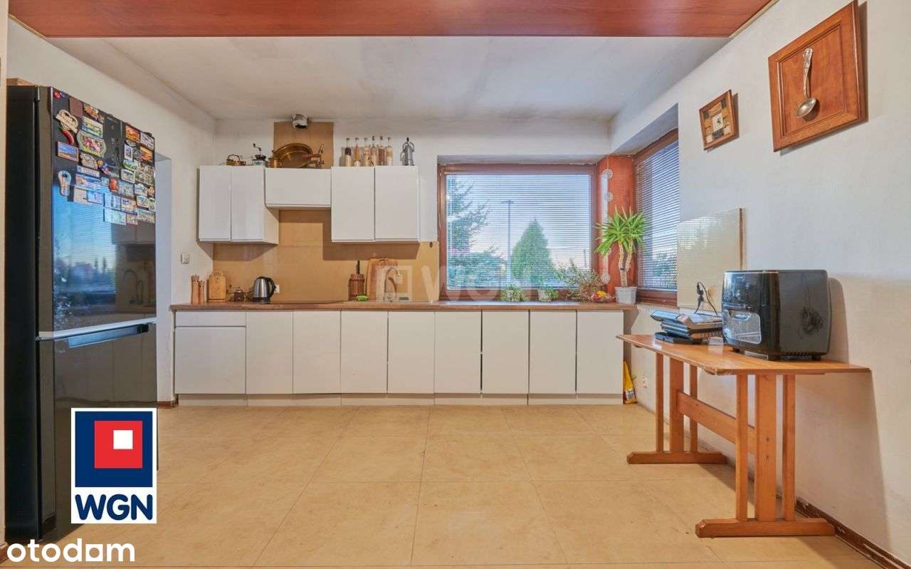 Dom, 304 m², Dyminy-9