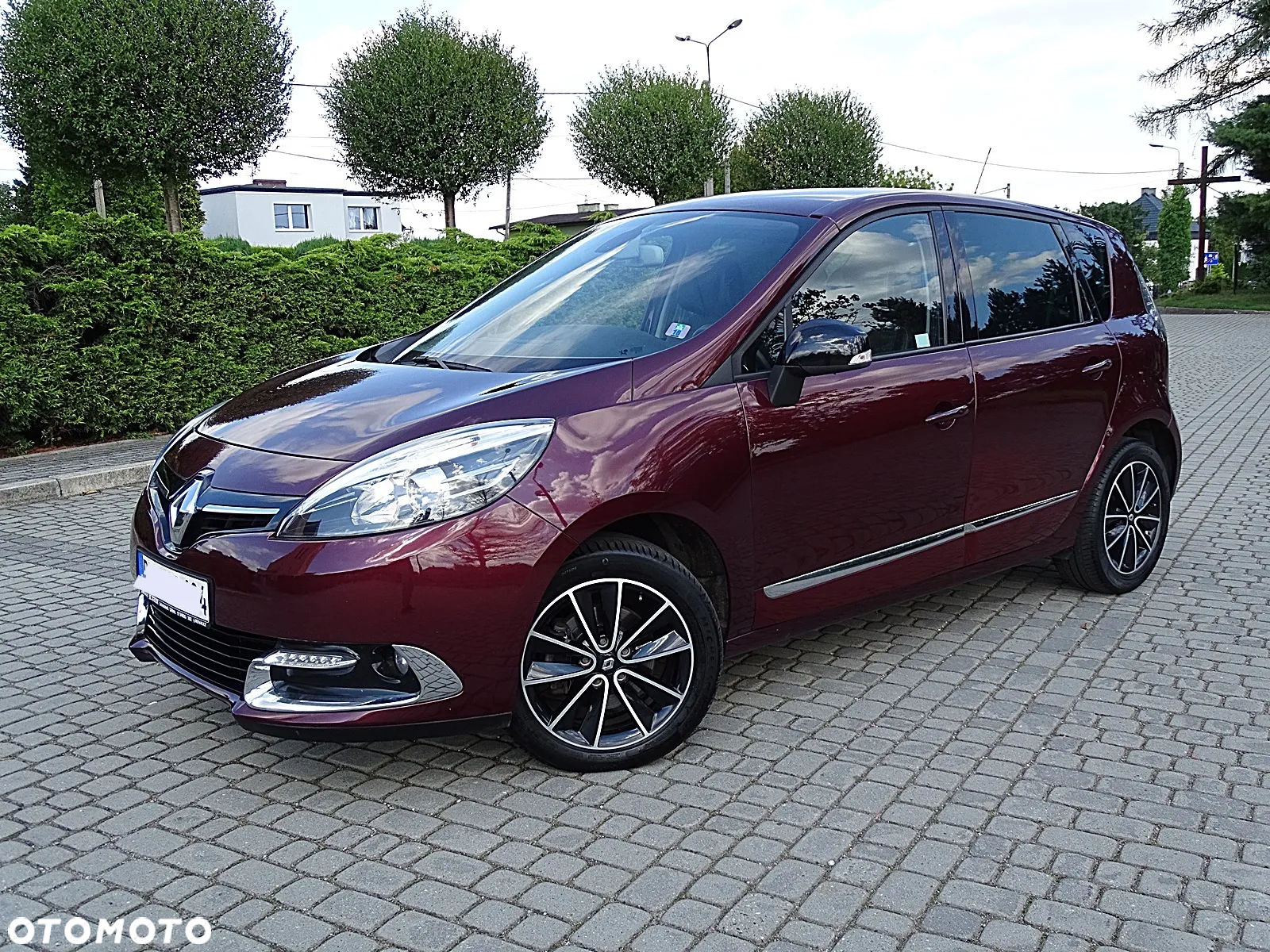 Renault Scenic 2.0 dCi Bose - 13