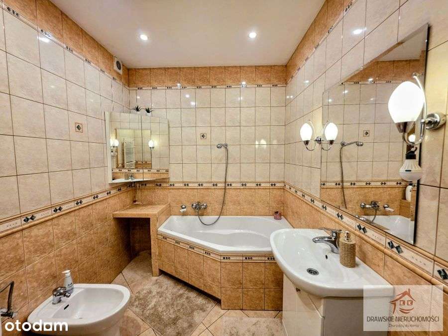 Budynek mieszkalno-usługowy w Drawsku Pom.-8