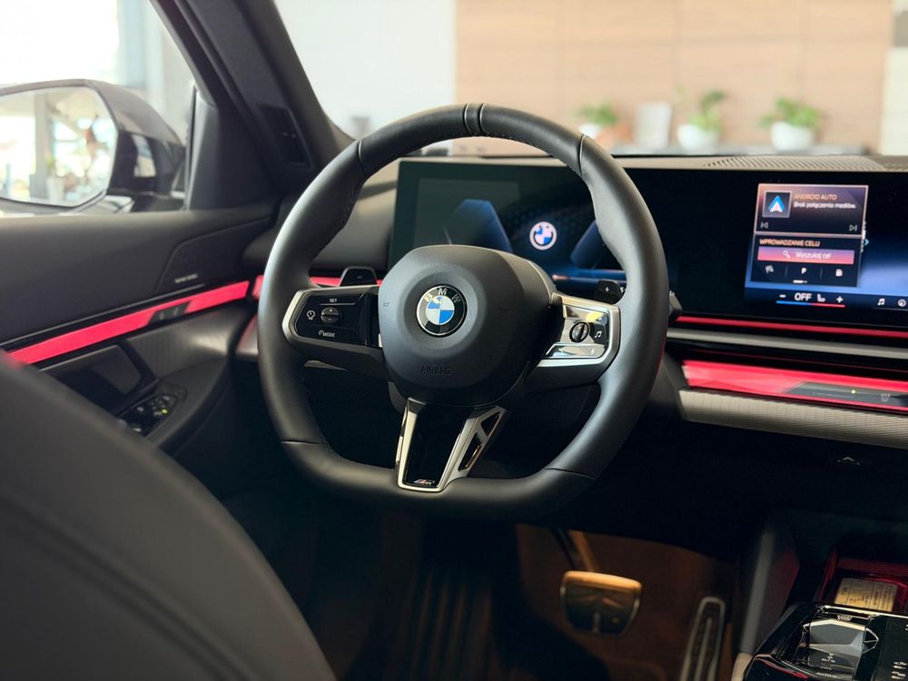 Bmw Seria-5 Pakiet sportowy M Pakiet Travel BMW Iconic Glow Salon Polska