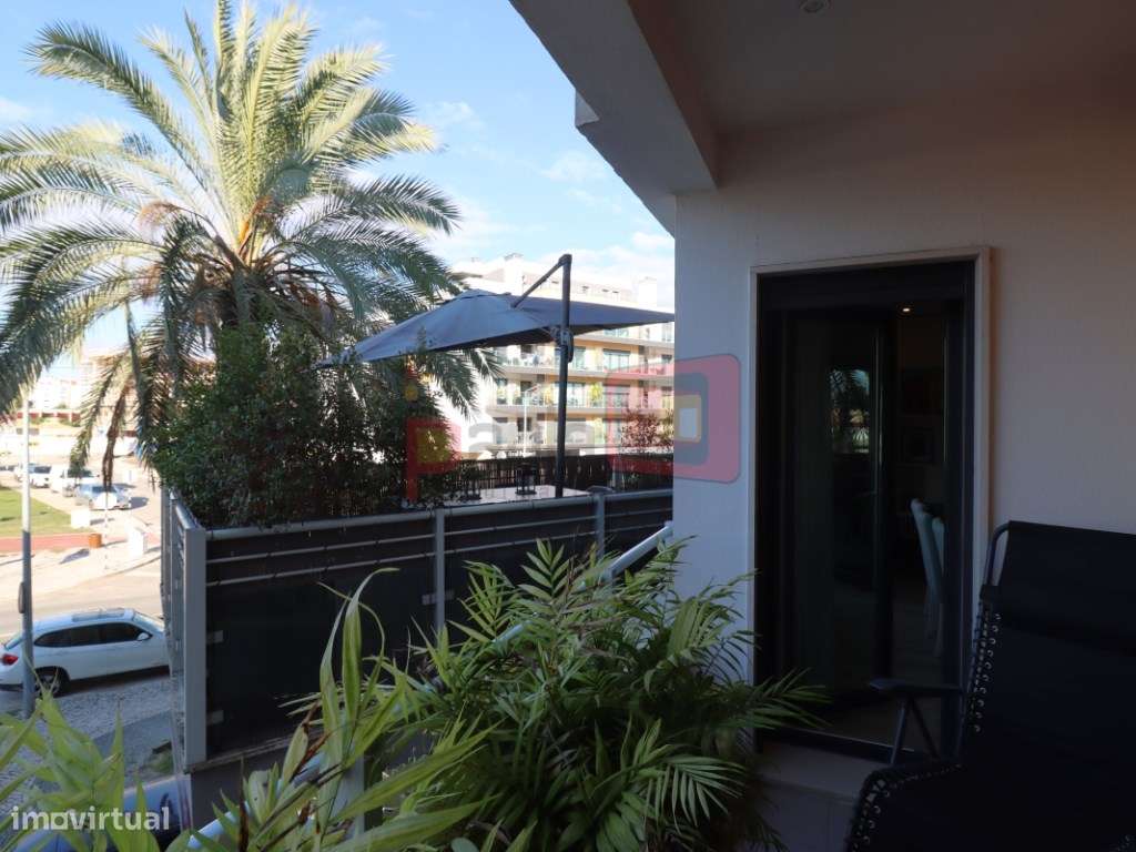 APARTAMENTO T3 COM GARAGEM BOX - MONTIJO-13