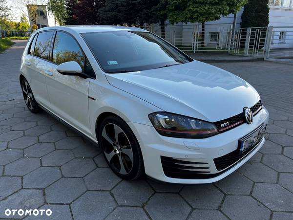 Volkswagen Golf VII 2.0 TSI BMT GTI - 2