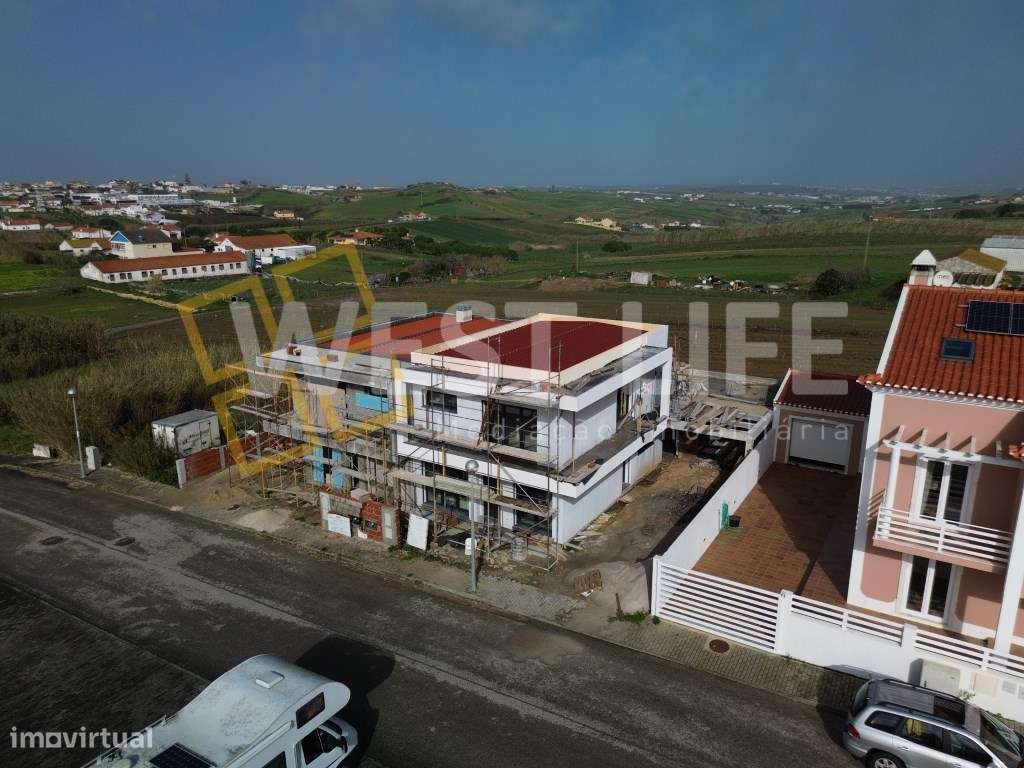 Moradia T3 com três magnificas suítes - NOVA-10