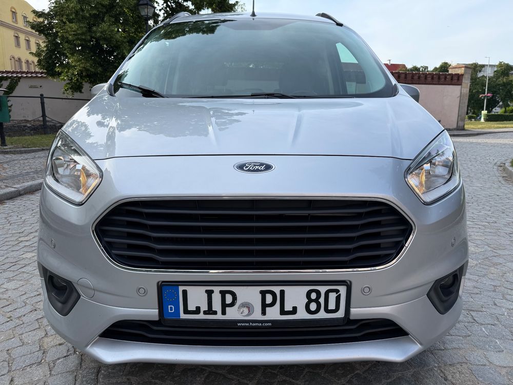 Ford Tourneo Courier 1.5 TDCi S&S Titanium 2020