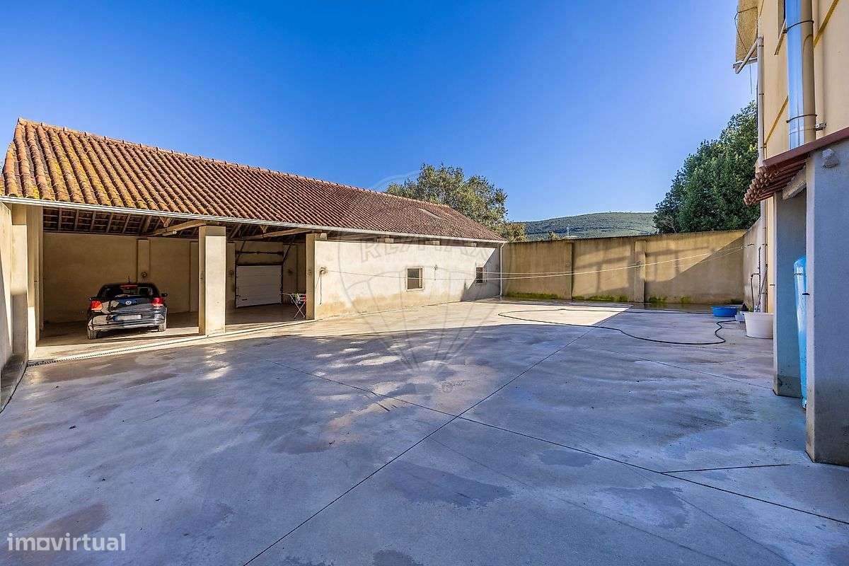 Moradia T4 para venda-33