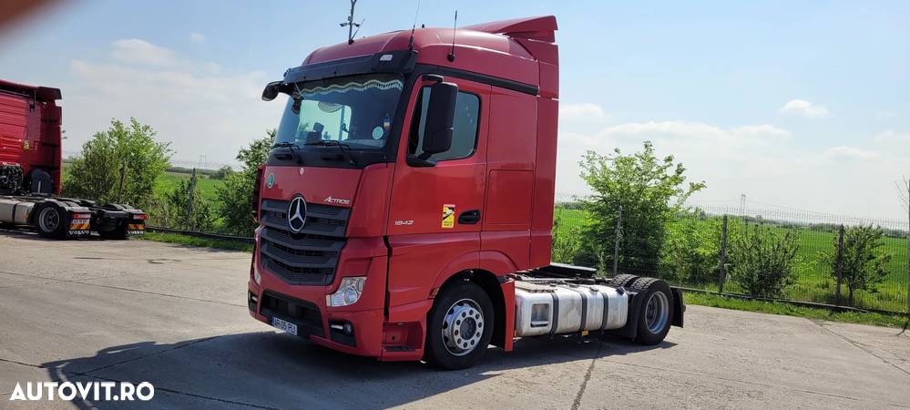 Mercedes-Benz Actros - 1