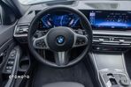 BMW Seria 3 330i xDrive M Sport - 23