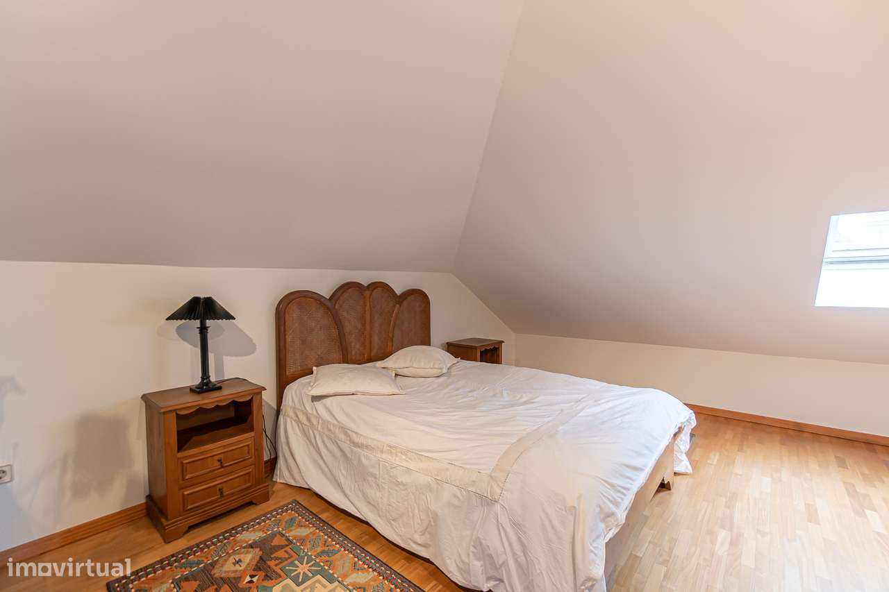 Moradia T3+1 Renovada com Vista Mar | Esmoriz-24