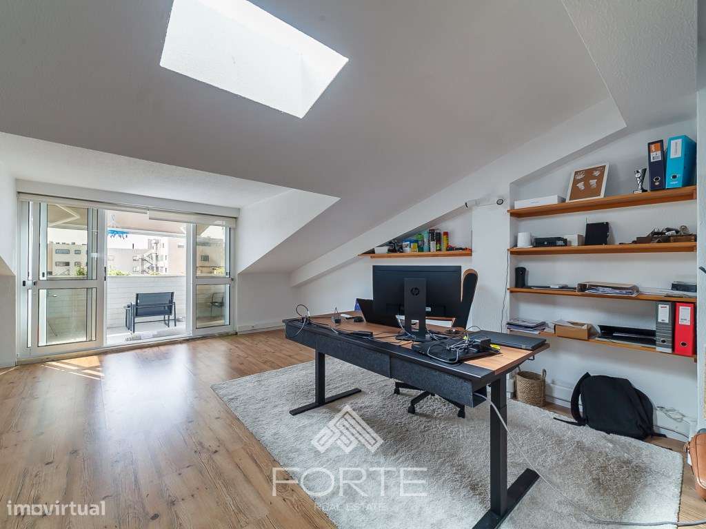 Apartamento T3 Duplex no centro de Espinho-25