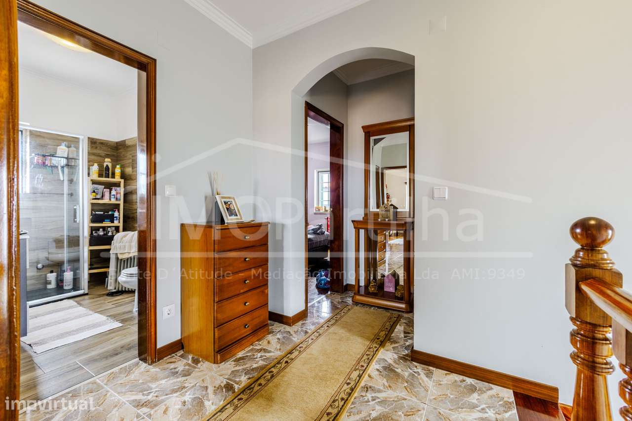 Moradia T5 Isolada com Potencial | 197 m² | São Domingos Rana-18