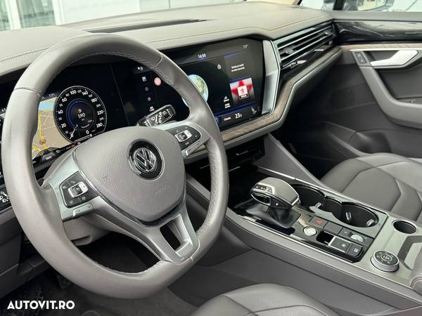 Volkswagen Touareg V6 TDI Elegance - 14