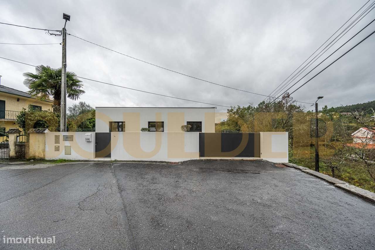 Moradia T4 de Arquitetura Moderna-3