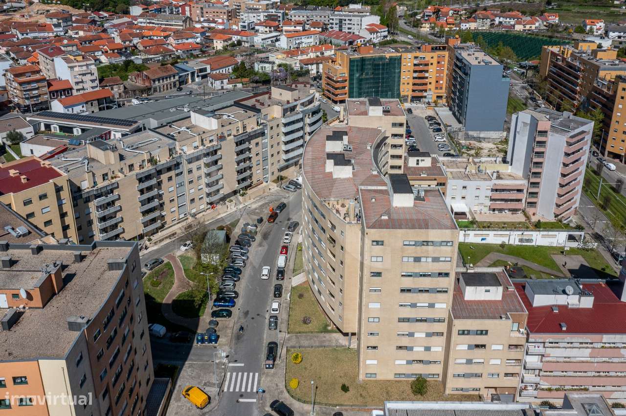 T2 com Varanda, Lugar de garagem e arrumos na Cidade Jovem - Rio Tinto-44