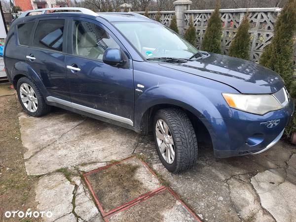 Mitsubishi Outlander 2.2 DI-D 4WD Intense - 1