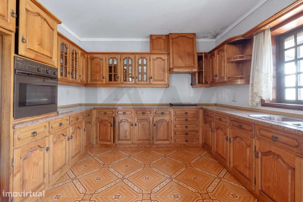 Moradia T3 com terreno passível de destaque e construção de moradia. - Grande imagem: 5/51