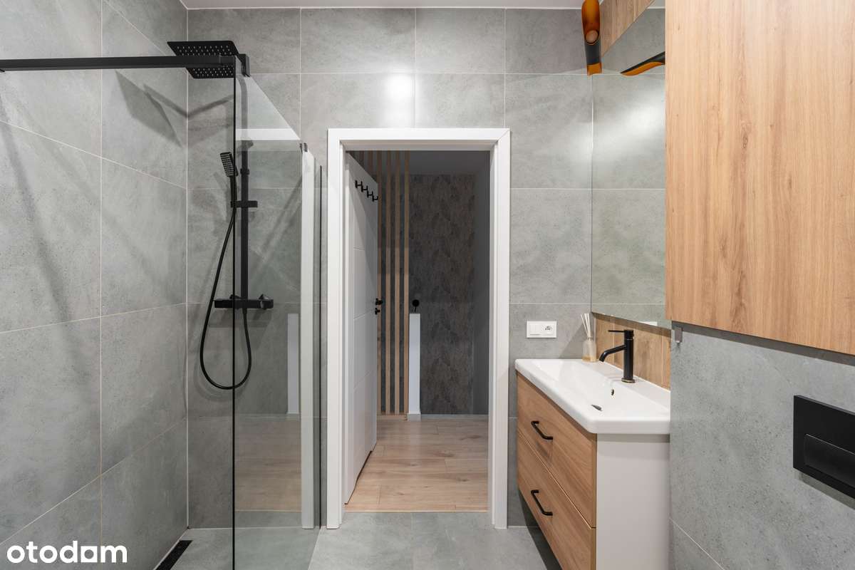 Przestronny bliźniak, gotowy do wejścia/fotowoltaika/klima./Koninko-14