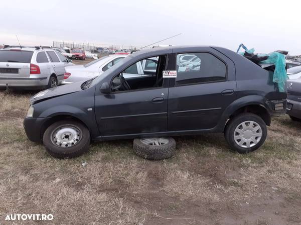 Dezmembram Dacia Logan - 2