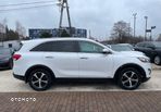 Kia Sorento - 4