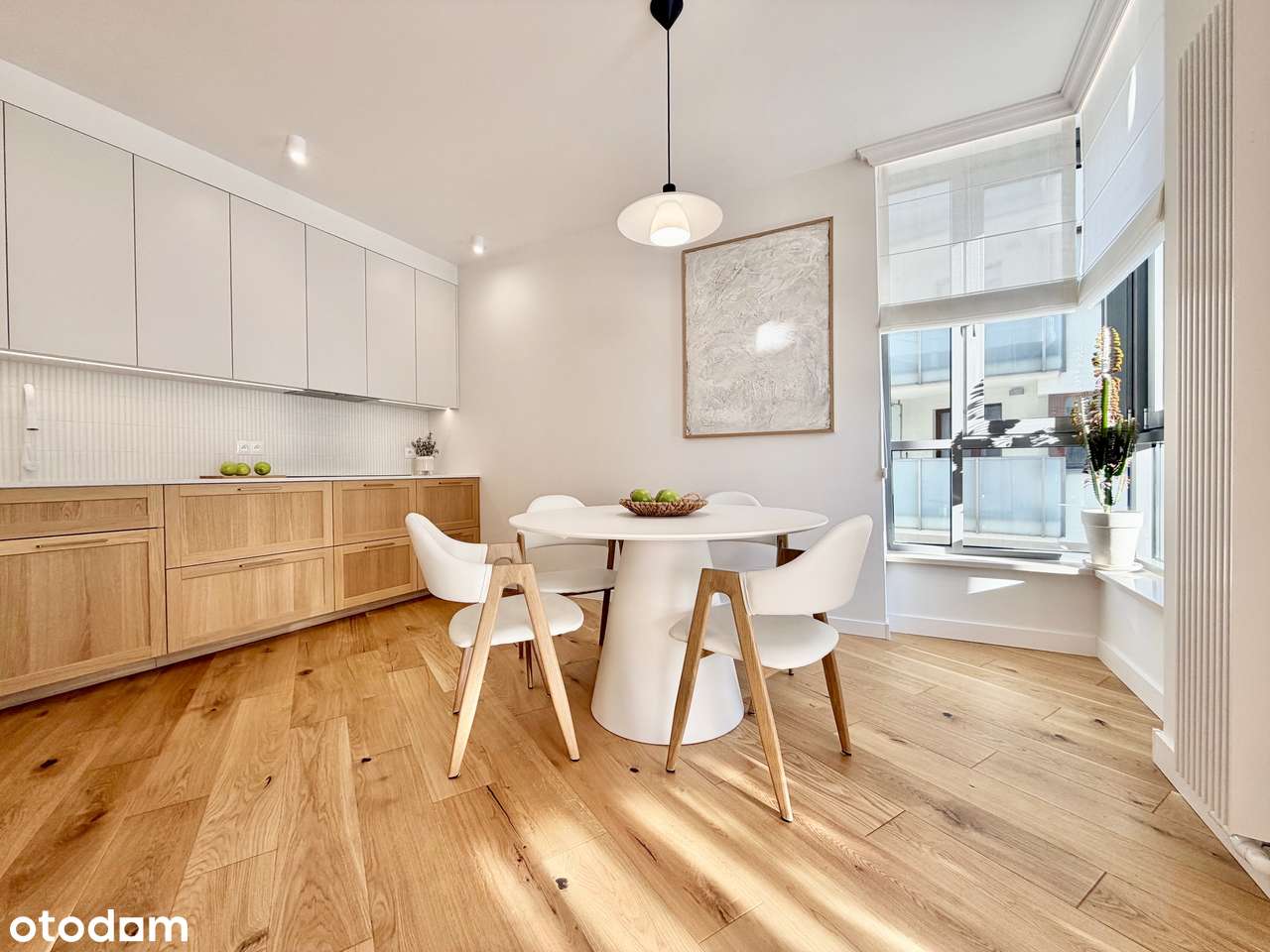 Komfortowy, wykończony apartament z garażem przy Rondzie Daszyńskiego-7