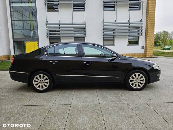 Volkswagen Passat 2.0 TDI DPF Comfortline - 17