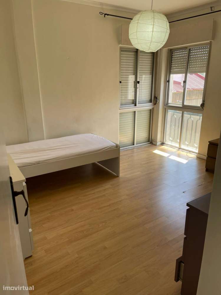 Quarto - localizado em Lisbon - Grande imagem: 5/10