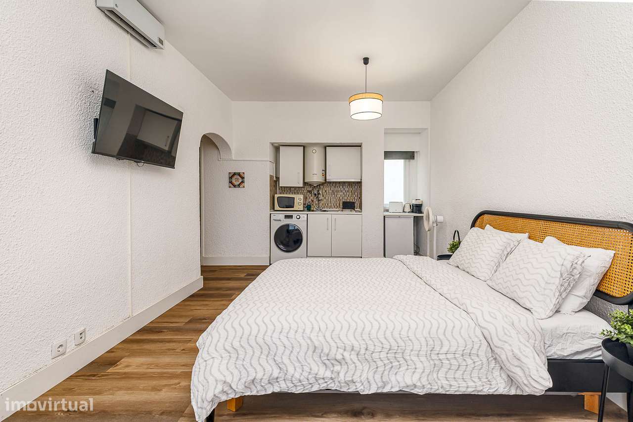 Estúdio T0 com licença AL - Cascais - Grande imagem: 2/23