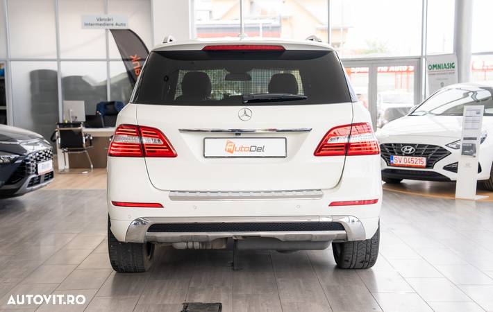 Mercedes-Benz ML 350 BlueTEC 4MATIC 7G-TRONIC - 12