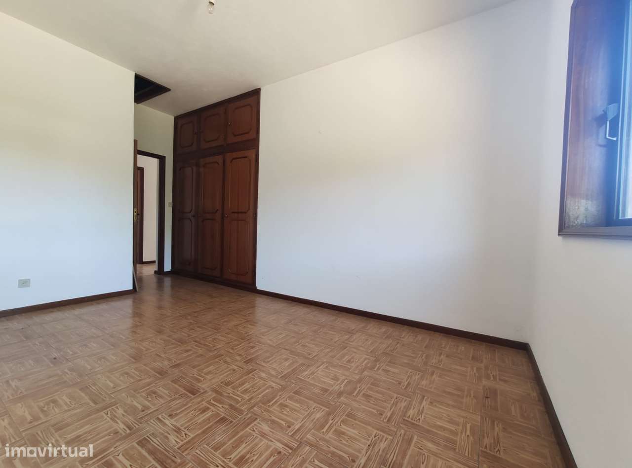 Vende-se Moradia em Sobretâmega - Grande imagem: 5/26