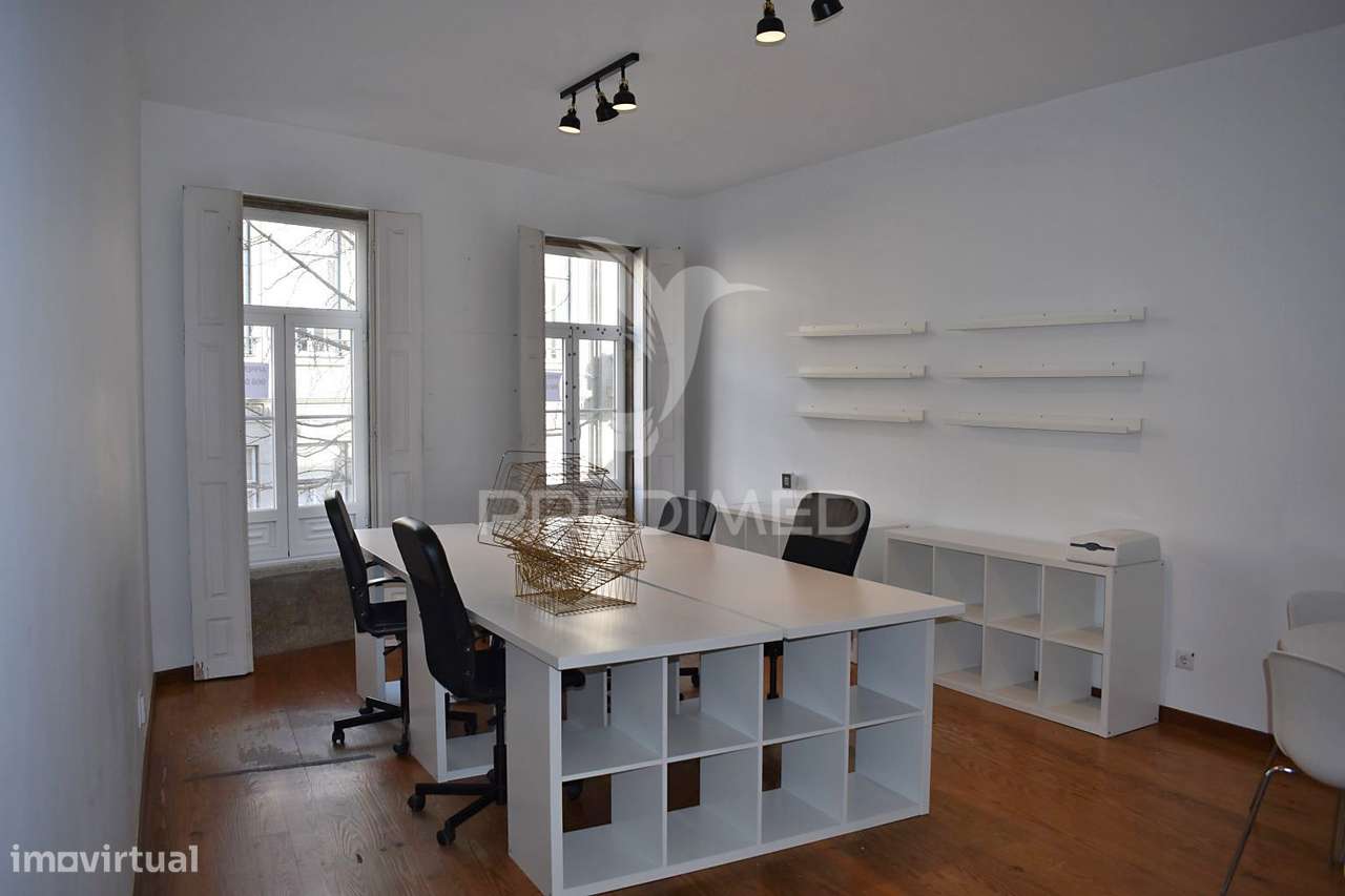 Escritório no Centro do Porto - Grande imagem: 3/18