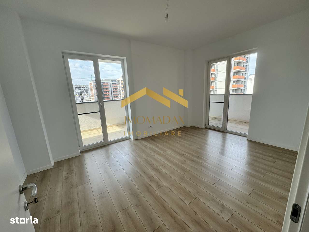 Aradului-3 camere-Terasa - Imagine principală: 3/14